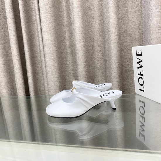 Loewe Chic Slip-on Sandals with Soft Leather and Durable Sole
