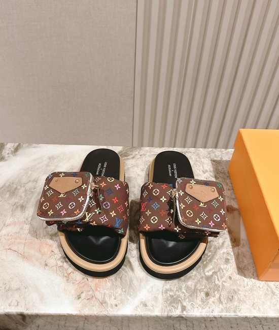 Louis Vuitton LV Stylish Removable Pouch Anti-slip Casual Slippers