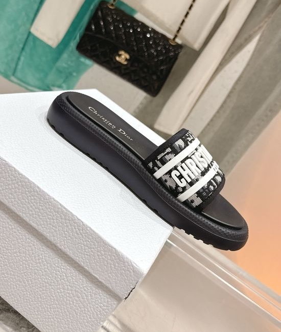 Louis Vuitton LV Leather Upper Embroidered Beach Slides with Hook Loop
