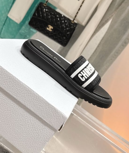 Louis Vuitton LV Leather Upper Embroidered Beach Slides with Hook Loop