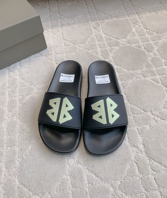 Balenciaga Casual Comfort Lightweight Beach Slide Sandals
