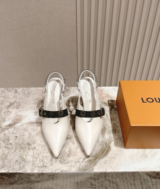 Louis Vuitton LV Patent Leather Mary Jane Shoes Comfortable Stylish