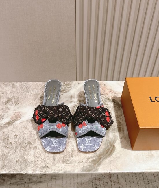 Louis Vuitton LV Chic Chunky Heel Buckle Strap Casual Shoes
