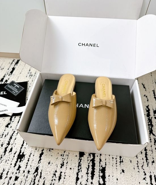 Chanel Bow Pointed Leather Slides Elegant Design Soft Lining Daily Wear