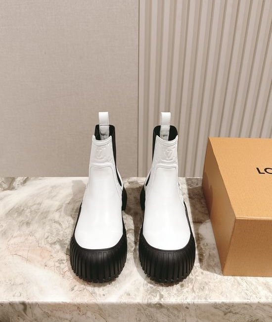 Louis Vuitton LV Patent Leather Platform Ankle Boots with Soft Lining