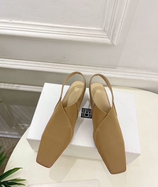 Toteme Vintage Square Toe Slingback Heels Elastic Suede Upper Comfortable