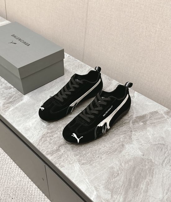 Balenciaga Vintage Distressed Suede Upper Casual Training Shoes