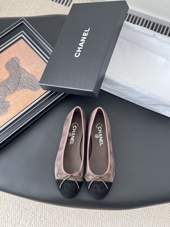 Chanel Classic Round Toe Low Heel Ballet Flats with Leather Sole