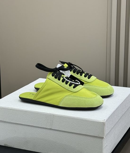 Prada Ultra-lightweight Sneakers Comfortable Stylish Daily