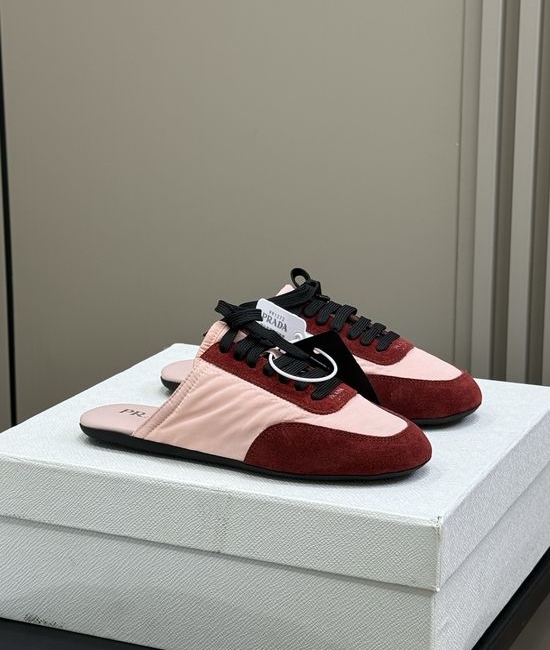 Prada Ultra-lightweight Sneakers Comfortable Stylish Daily