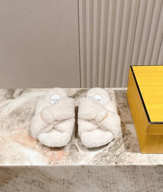Fendi Premium Wool Slippers Warm Non-slip Daily Wear