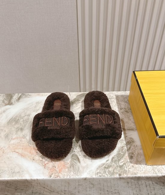 Fendi Premium Wool Slippers Warm Non-slip Daily Wear