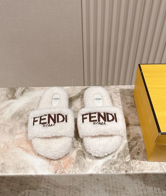 Fendi Premium Wool Slippers Warm Non-slip Daily Wear