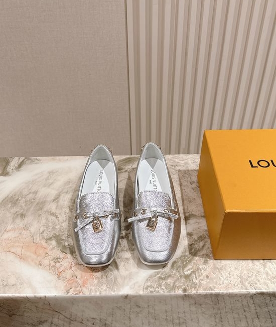 Louis Vuitton LV Vintage Casual Sneakers Soft Leather Comfort Sole