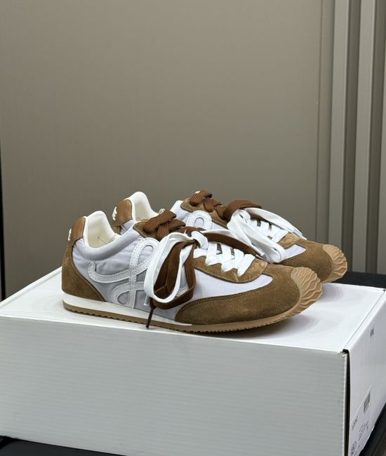Loewe Versatile Ballet Flats with DIY Laces for Daily Wear