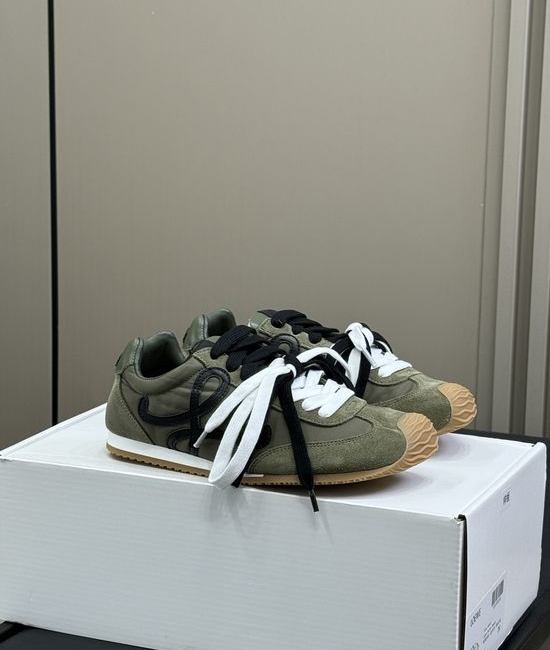 Loewe Versatile Ballet Flats with DIY Laces for Daily Wear