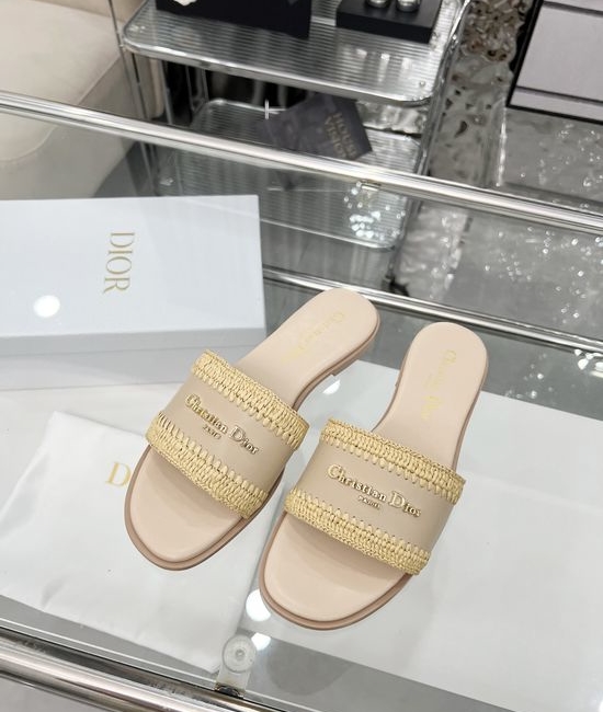 Christian Dior CD Handwoven Raffia Casual Summer Slides