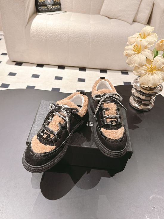 Chanel Grained Leather Upper Non Slip Casual Sneakers