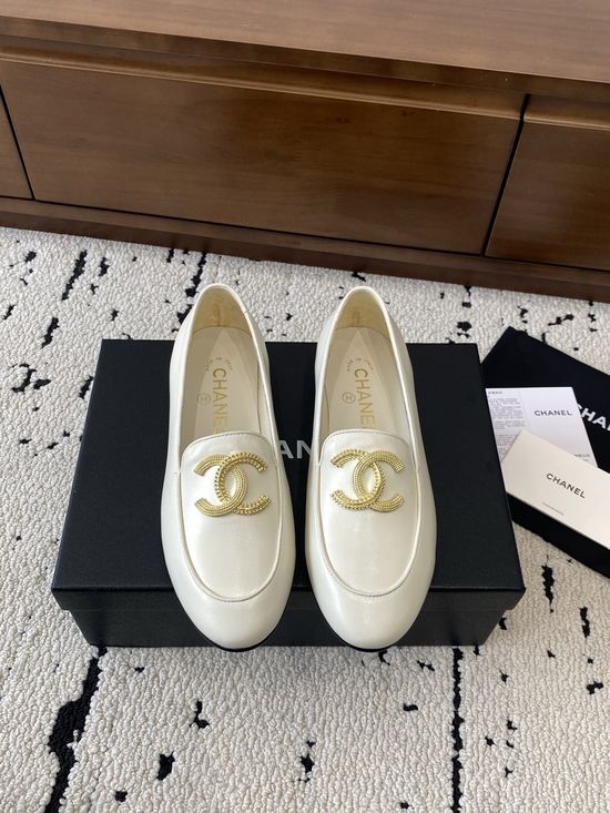 Chanel Elegant Pointed Toe Flats With Metal Decor Comfortable Wear