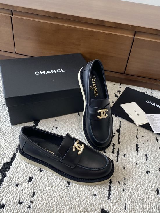 Chanel Suede Leather Loafers Non-slip Sole Comfortable All-day Wear