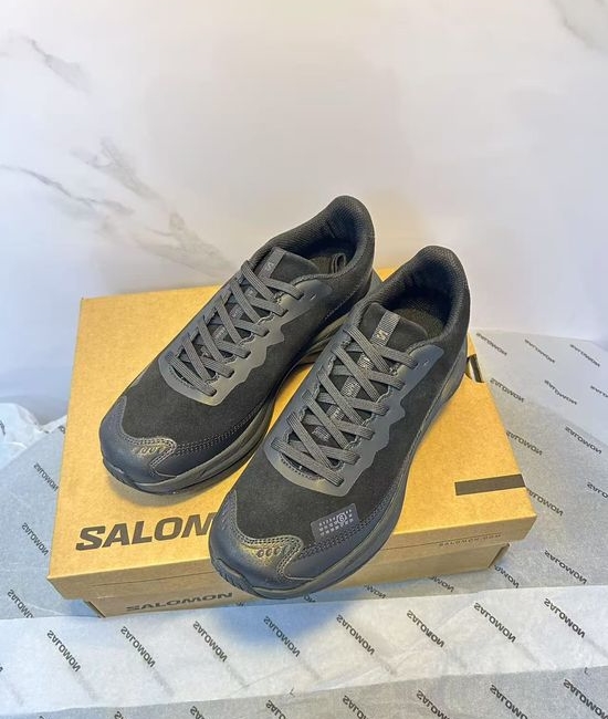 Maison Margiela MM6 Premium Leather Upper Outdoor Running Shoes with Cushioning