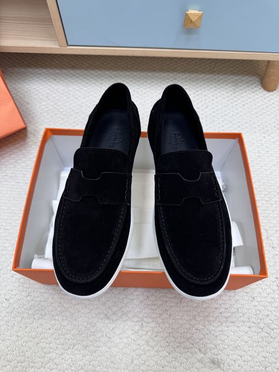 Hermes Lightweight Classic Versatile Comfortable Casual Footwear