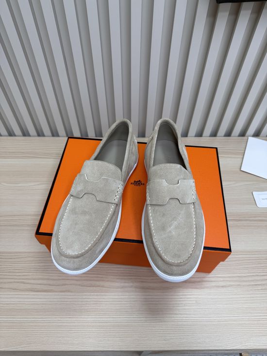 Hermes Lightweight Classic Versatile Comfortable Casual Footwear
