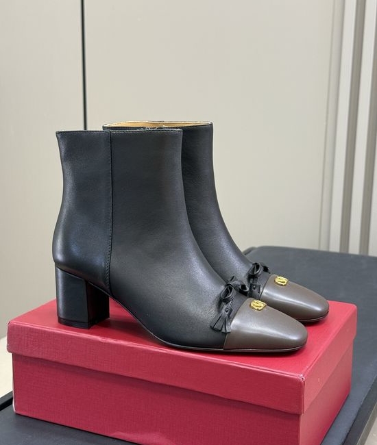 Valentino Color Block Sheepskin Ankle Boots With Chunky Heel
