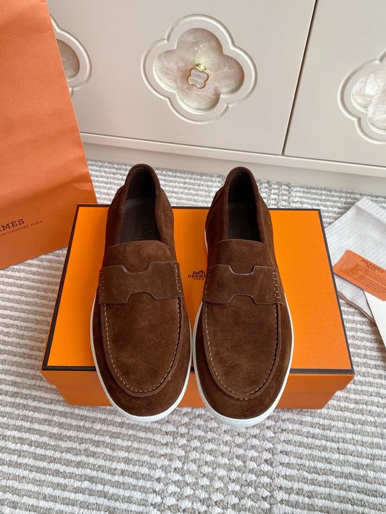 Hermes Casual Comfort Loafers With Classic Upper Design