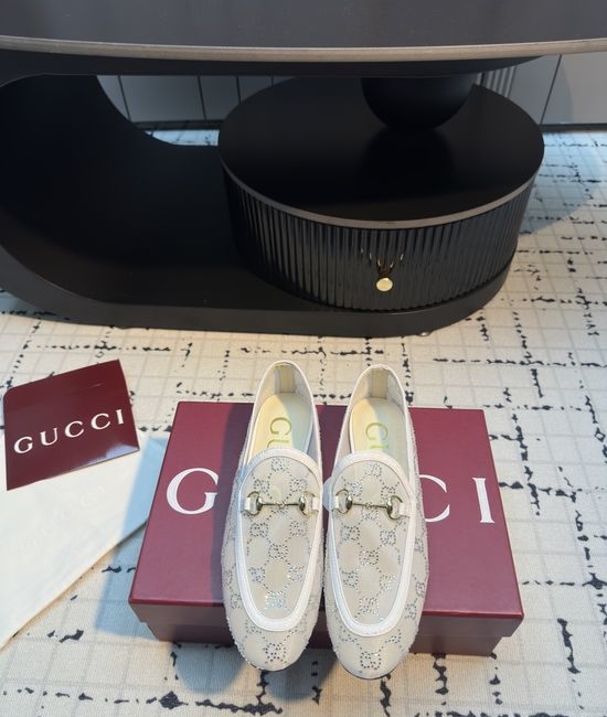 Gucci Classic Horsebit Loafers Soft Durable Versatile Daily Shoes