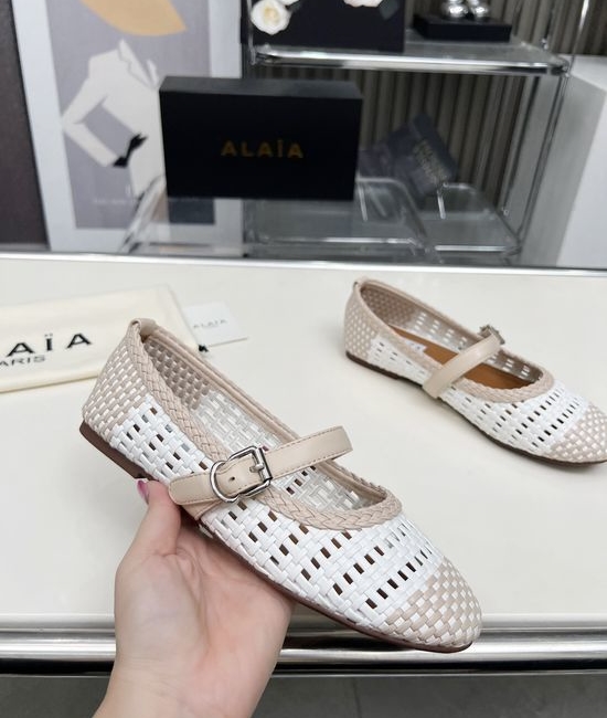 Alaia Woven Hollow Out Slip On Shoes Soft Sheepskin Insole