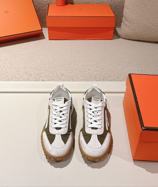 Hermes Premium Suede Contrast Detail Casual Sneakers