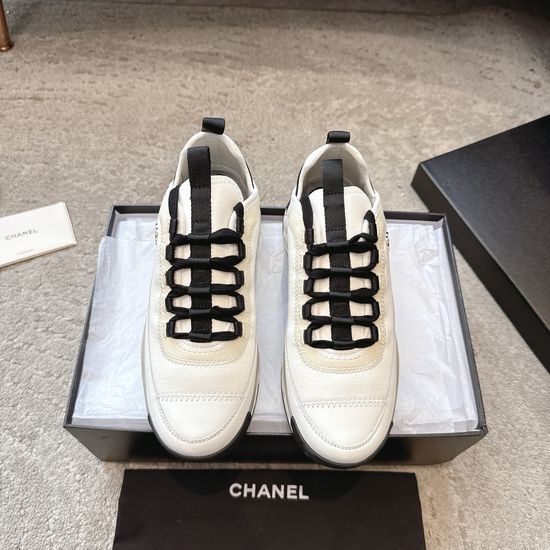 Chanel Vintage Style Casual Sneakers Breathable Upper Soft Lining