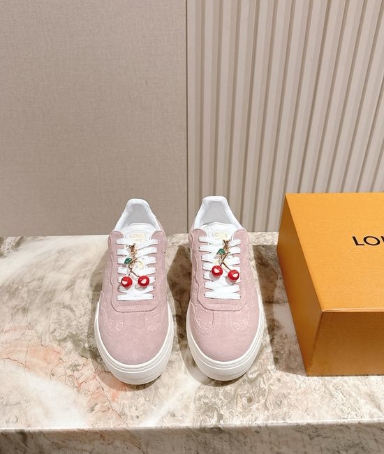 Louis Vuitton LV Thick-soled Casual Sneakers with Grid Texture Design