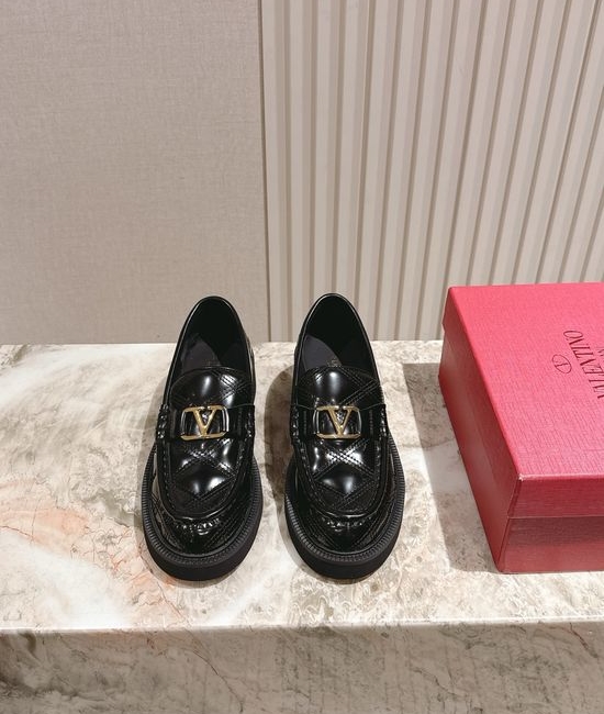 Valentino Stylish Loafers with Silk Leather and Gear Sole