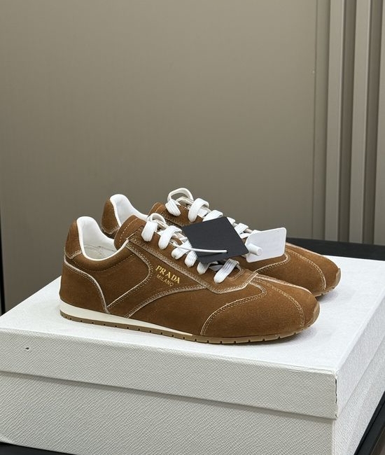 Prada Vintage Suede Casual Shoes Sheepskin Lining Lightweight