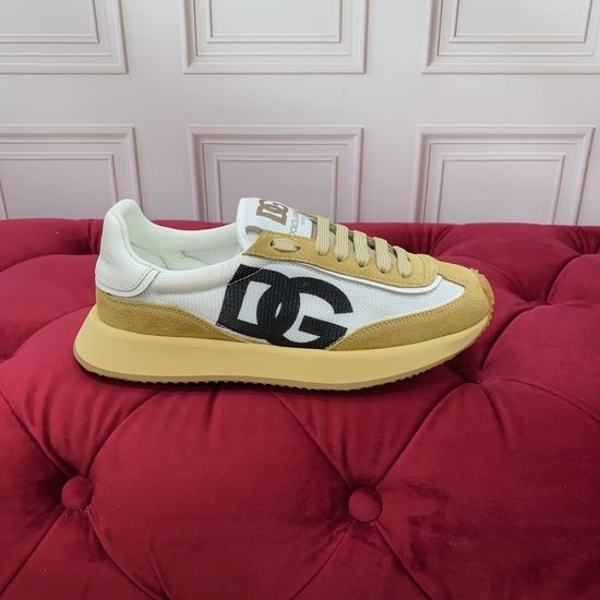 Dolce & Gabbana Exquisite 3D Embellished Luxury Leather Shoes