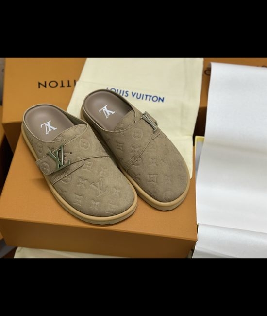Louis Vuitton LV Suede Upper Warm Comfort Platform Slippers