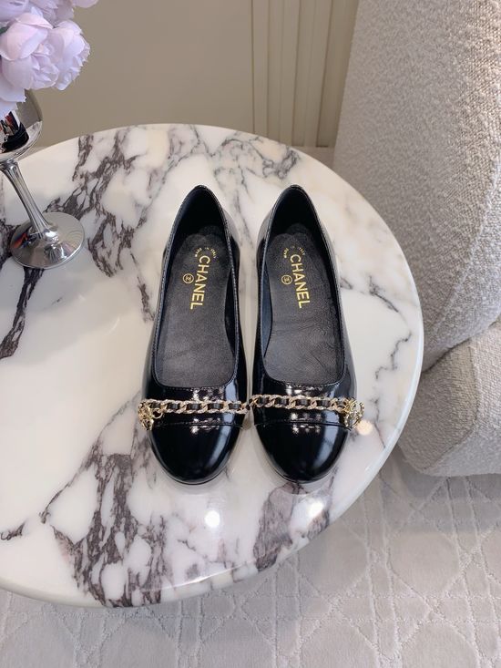 Chanel Elegant Rhinestone Chain Flat Shoes with Classic Double C Logo