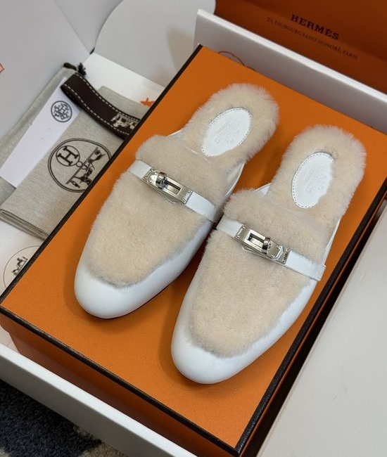 Hermes Classic Mule Slippers Cowhide Upper Shearling Lining