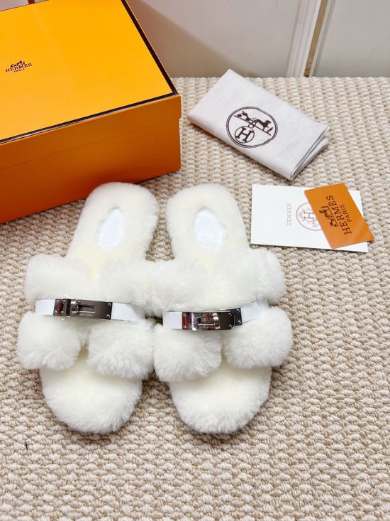 Hermes White Genuine Shearling Flat Slip On Slippers