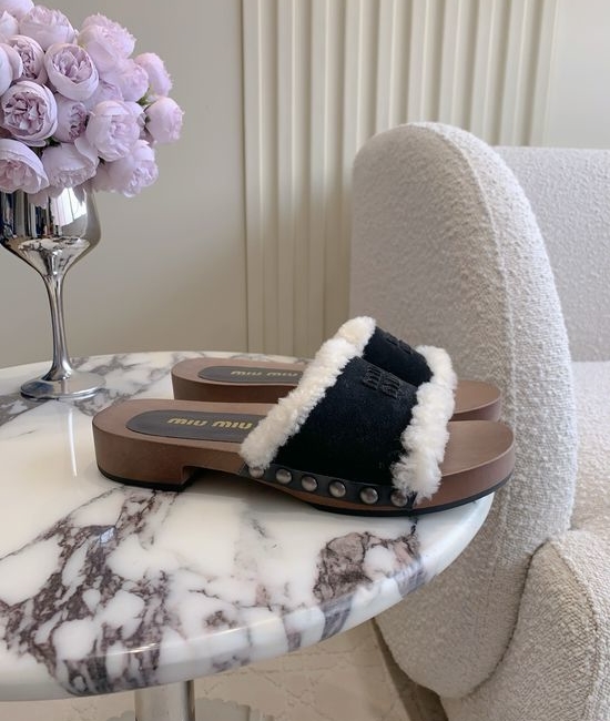 Miu Miu Chic Suede Wool Slippers with Elegant Design