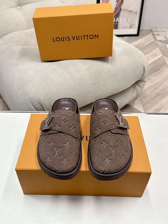 Louis Vuitton Comfortable Leather Casual Slippers Soft Non-slip Sole