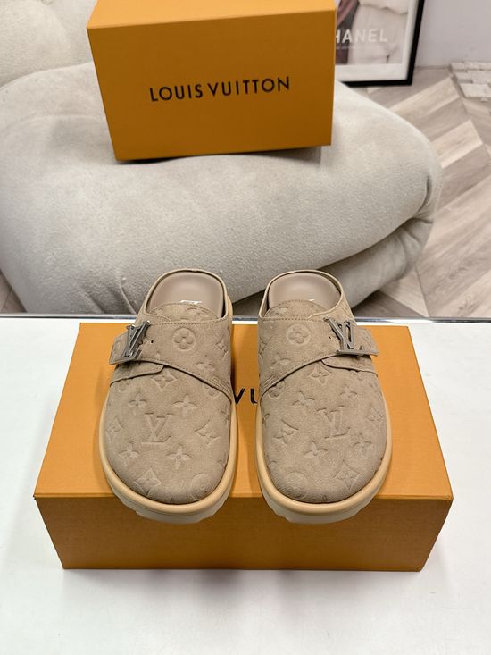 Louis Vuitton Comfortable Leather Casual Slippers Soft Non-slip Sole