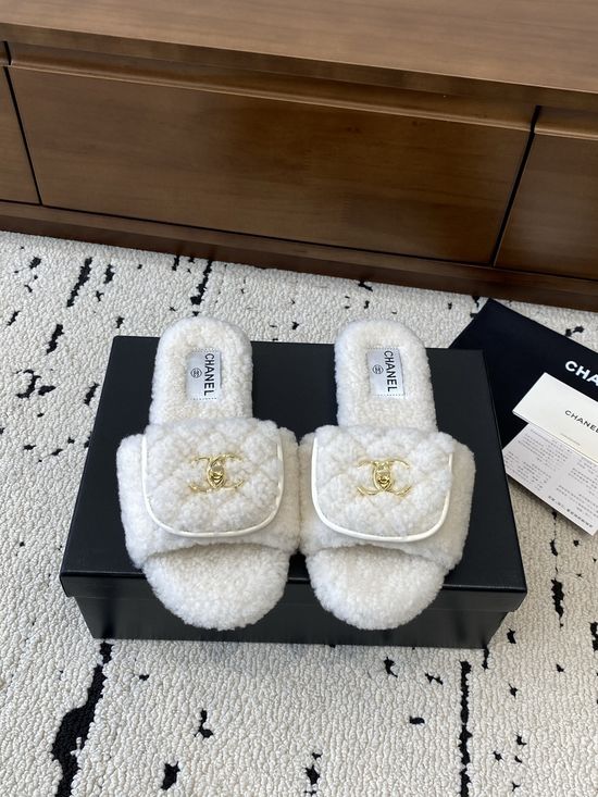 Chanel Vintage-Style Flat Mule Slippers with Fur Lining