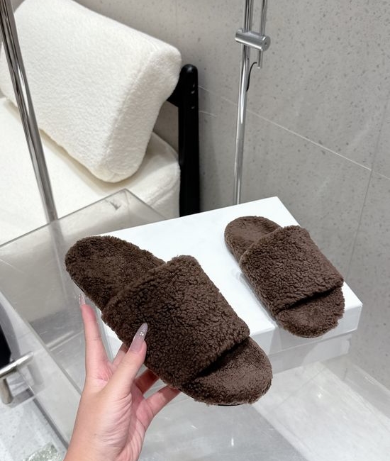 The Row Soft Plush Warm Slippers Comfortable Casual Slip On Shoes