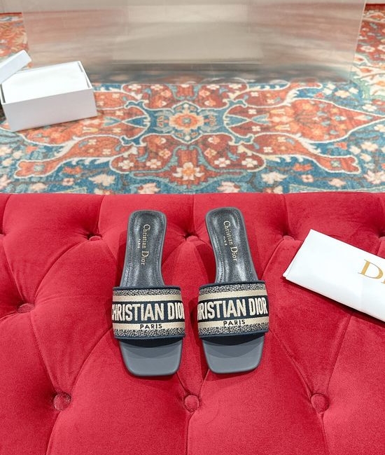 Christian Dior CD Woven Flat Slide Sandals Embroidered Detail Premium Leather Sole