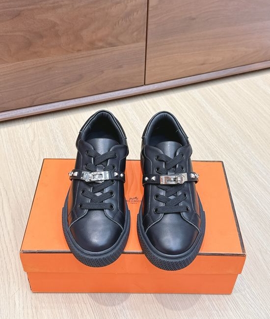 Hermes Calfskin Suede Casual Loafer Shoes Classic Embellished Design
