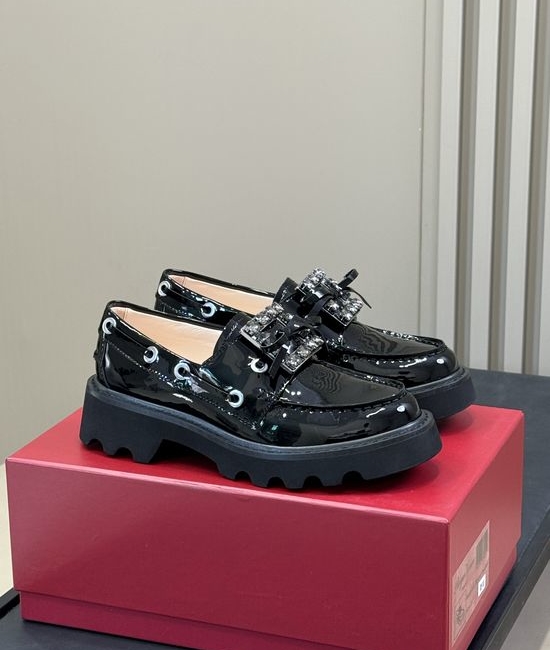 Roger Viver RV Calfskin Loafers with Decorative Buckle Non-slip Thick Sole