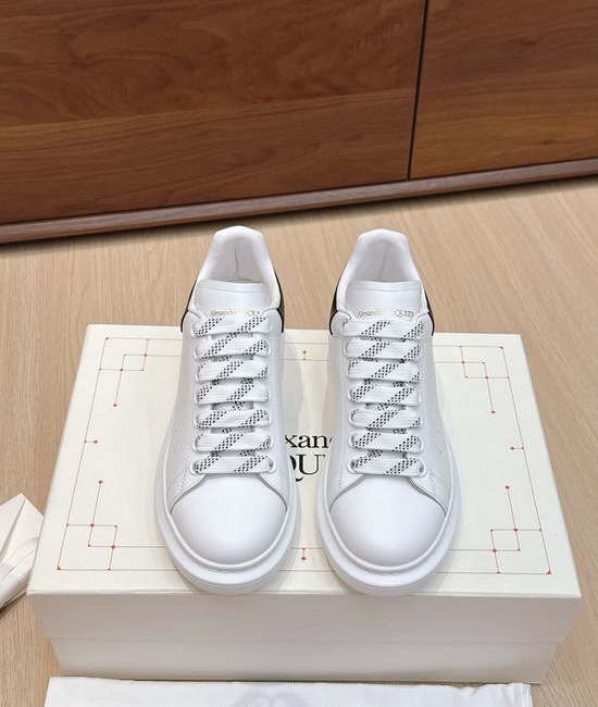 McQueen High Quality Genuine Leather Comfortable Classic Casual Sneakers